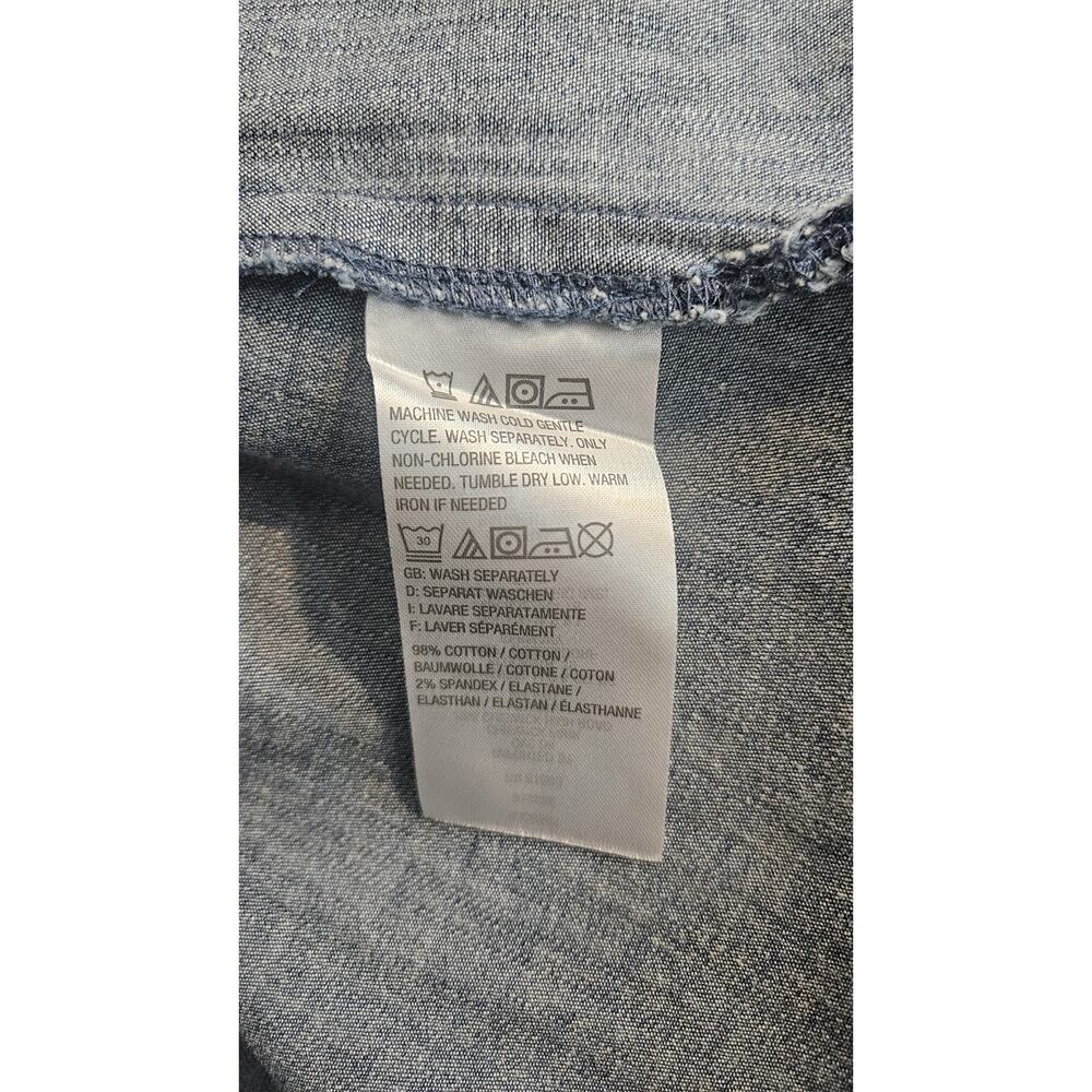 d & co Womens Size L Chambrey Shirt Top Collared 1/2 Zip Front Flap Pockets - Picture 6 of 6